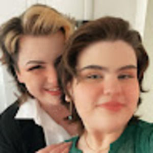 Meet your Posher, Evia